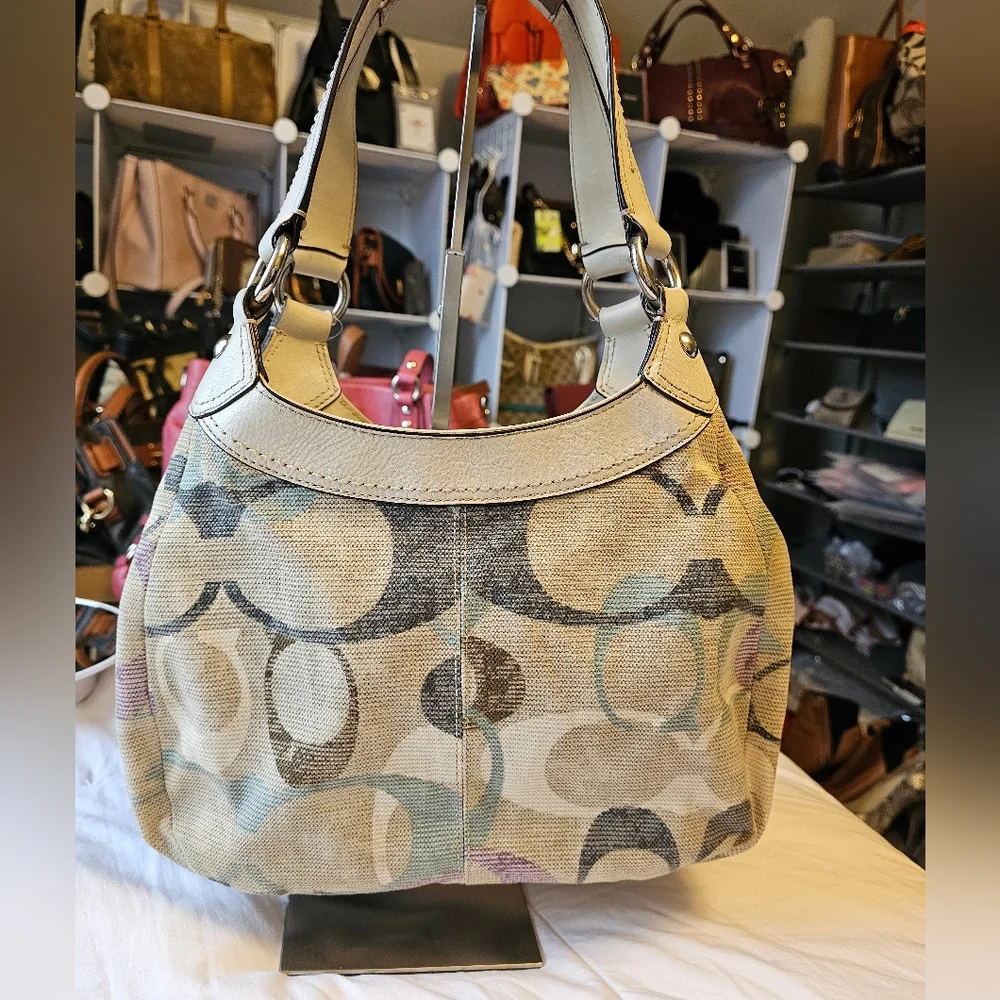 COACH Lynn Soho Bag - Picture 2 of 11